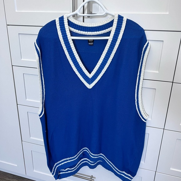 BDG Selena Oversized Sweater Vest Urban Outfitters - Picture 3 of 8
